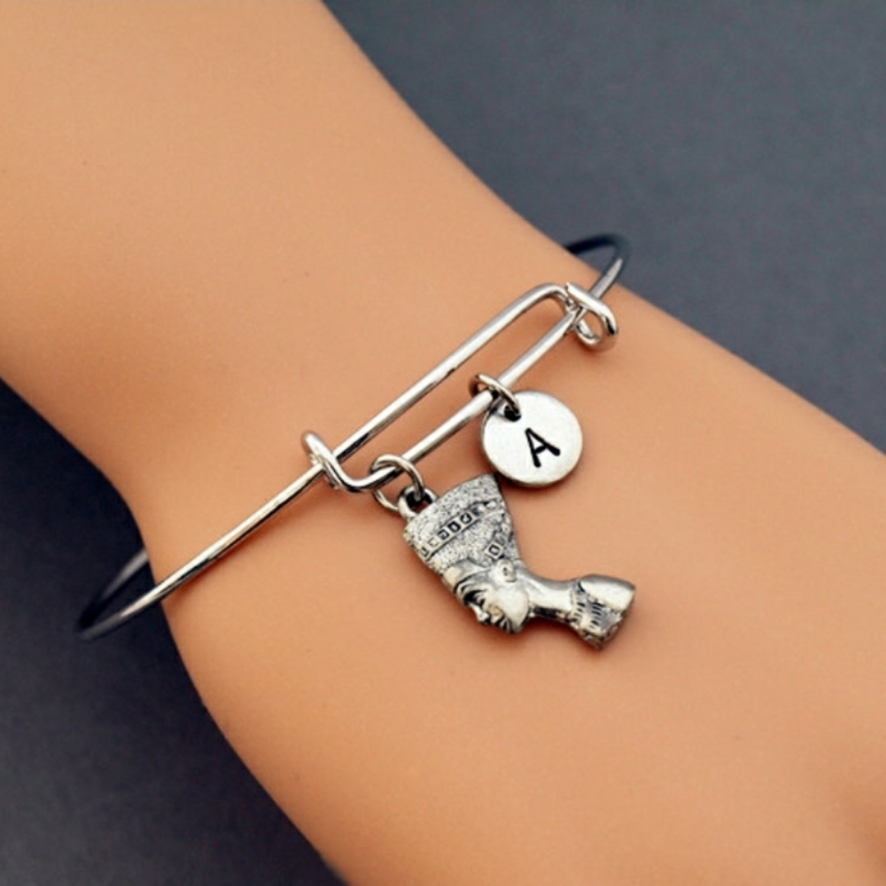 Nefertiti bracelet personalized silver letter